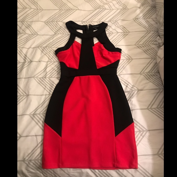 Red Venus Cocktail Dress Small - Picture 3 of 3